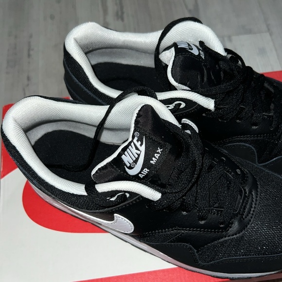 Air Max 1 🖤 - Picture 2 of 8